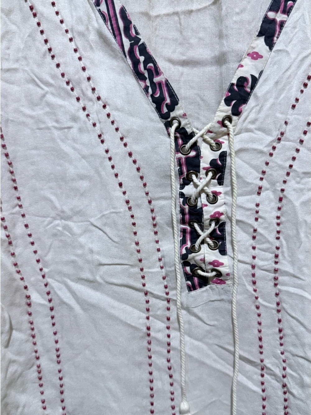 gimmicks by BKE White Lace-Up V-Neck Blouse with Pink & Navy Trim - Picture 3 of 8